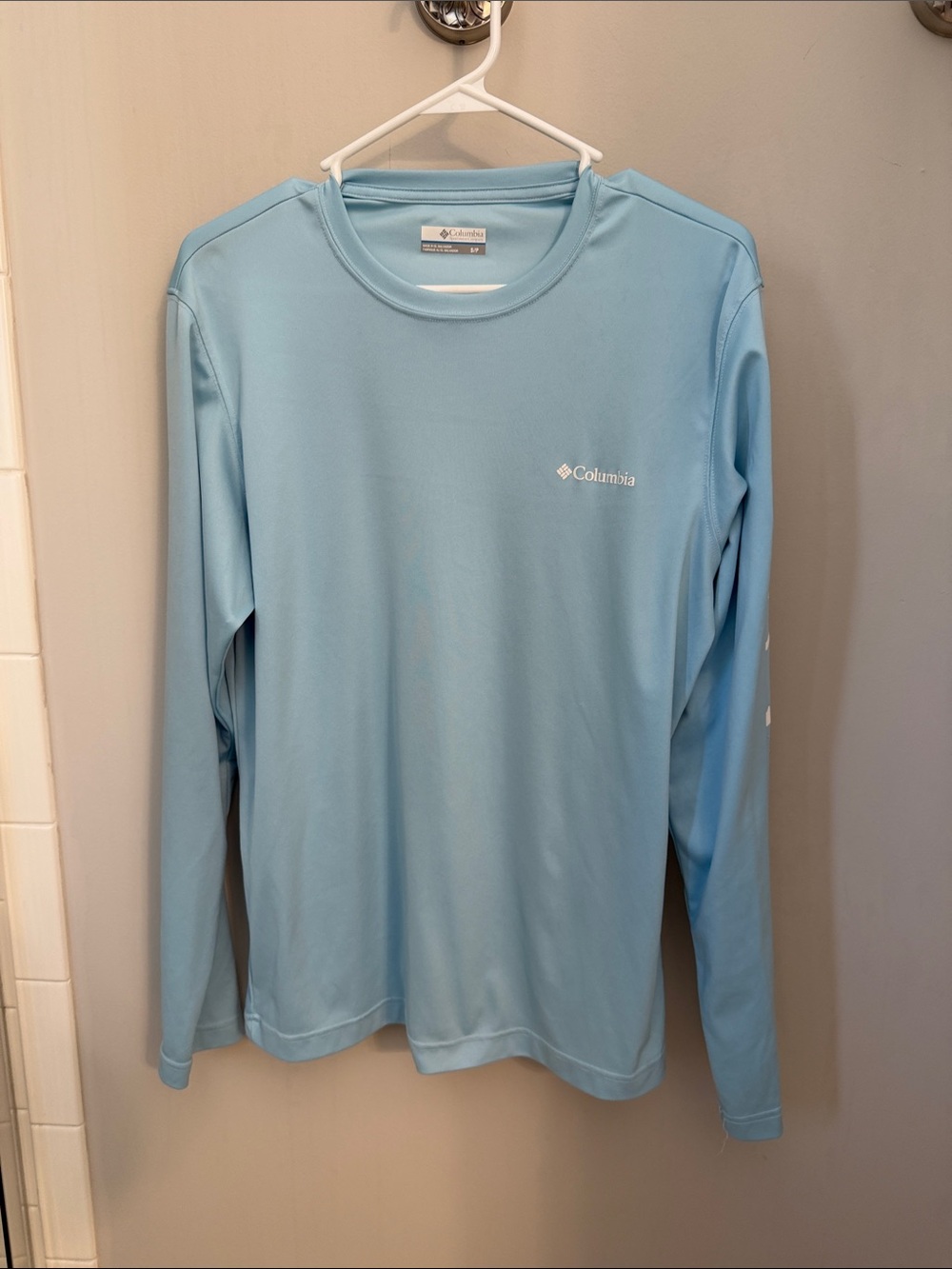 Columbia Sky Blue Long Sleeve Performance Tee